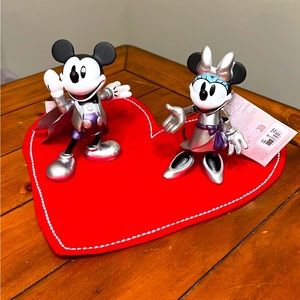 New! Disney 100 Year Of Platinum Celebration Figures